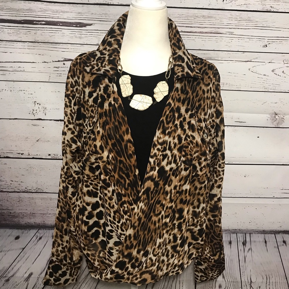 Event leopard wrap top